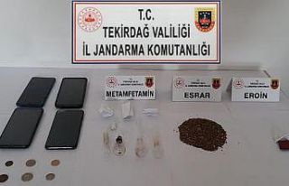 Jandarma uyuşturucuya geçit vermedi