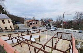 Kadınların el emeği ürünleri için satış noktası...