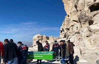 Kaleden düşen genç öldü