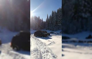 Kar kalınlığının 50 santimetreyi bulduğu Karabük’te,...