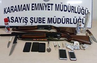 Karaman’da değişik suçlardan aranan 2 kişi yakalandı