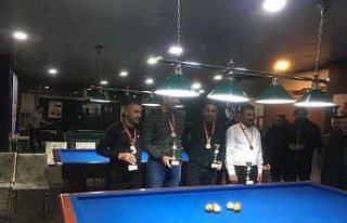 Kars’ta 3 bant bilardo şampiyonası sona erdi