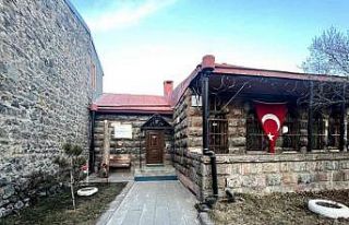 Kars’ta Kalem Kitap Kahve Evi öğrencilere hizmet...