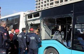 Kayseri’de Halk Otobüsleri çarpıştı, can pazarı...