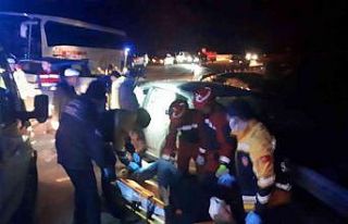 Kazadan yaralı olarak kurtulan sürücü hastanede...