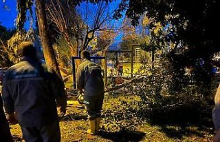 Kemer’de fırtına ve yağmur etkili oldu