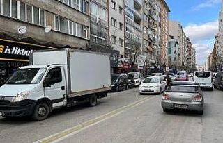 Kent merkezinde trafik problemi her geçen gün artıyor