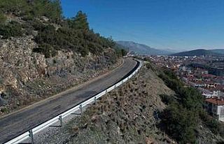 Kırsal mahallelerin yollarına korkuluk