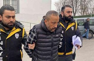 Kızının gözü önünde solist kadını öldüren...