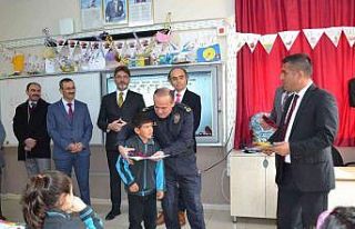 Korkuteli’nde 9 bin 462 öğrenci karne aldı