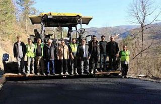 Köy yolları kışa hazırlanıyor
