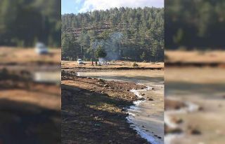 Köyceğiz Gökçeova Gölü, buz tuttu