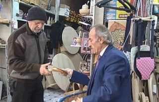"Kravatlı Simitçi" tarihi çarşının...