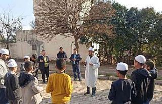 Kur’an Kursu öğrencilerinden yağmur duası