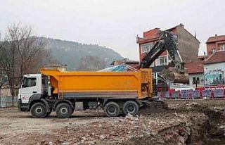 Kütahya 30 Ağustos İş Merkezi’nde hafriyat mesaisi