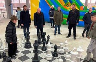 Lapseki Belediyesi’nin ’15 Tatil Eğlencesi’...