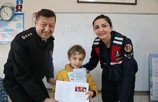 Malatya’da komutanlar karne dağıttı