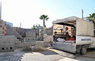 Manavgat Belediyesi sarılar pazarını yeniliyor