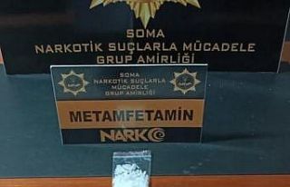 Manisa’da polis uyuşturucu tacirlerine göz açtırmıyor