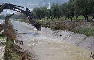 Manisa’daki dere ıslah ve temizlikleri su baskınlarının...
