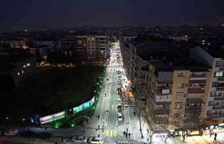 Manisa’nın prestij caddeleri esnafın konforunu...