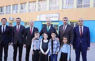 Mardin’de 246 bin 174 öğrenci karne heyecanı...