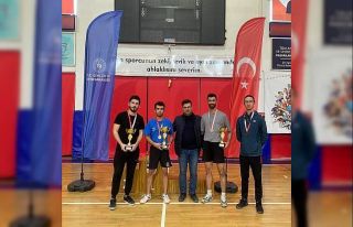 Masa tenisinde şampiyonlar belirlendi