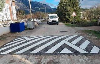 Menteşe Belediyesi okul yollarını güvenli hale...