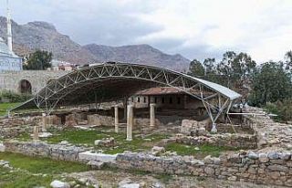 Mersin Büyükşehir Belediyesi 17 kazı ve yüzey...