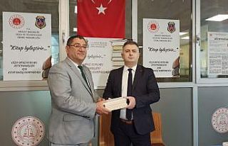 Mersin Erdemli’de “Kitap İyileştirir” kampanyası