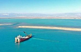 Mersin’de deniz kıyısına 2 bin metrelik koruma...