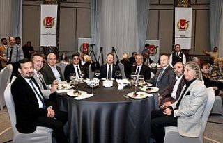 Mersin’de gazeteciler 10 Ocak balosunda bir araya...