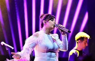 Merve Özbey’den Bursa’da arabesk gecesi