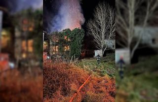 Metruk bina alevlere teslim oldu