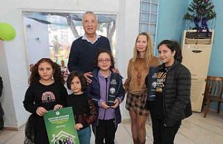 Miniklerden üniversiteli ablaları için örnek kampanya