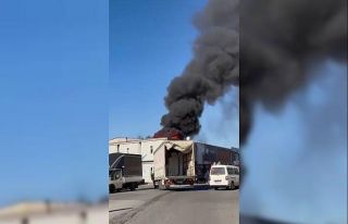 Mobilyacılar çarşısında korkutan yangın: Çok...