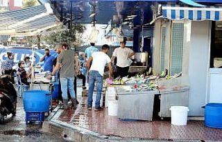 Mudanya sahili doldu taştı
