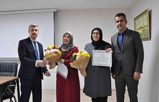 Mustafakemalpaşa’da açık lise mezunları diplomalarını...