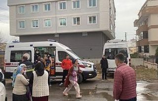 Mutfakta yangın çıktı, 11 kişi hastanelik oldu