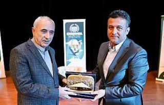 Nurullah Genç’ten "Başarı bedel ister"...