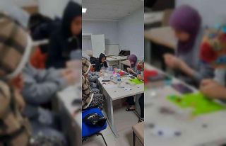 Öğrenciler meslek öğreniyor