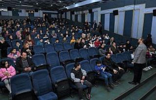 Öğrencilere sinema ve tiyatro etkinliği