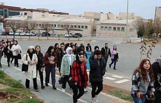 Öğrencilere “üniversiteyi keşfediyorum” etkinliği