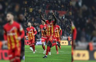 Olivier Kemen üçüncü golünü attı