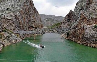 Ortadoğu’nun en uzun akarsuyu Fırat Nehri 3 ülkeye...