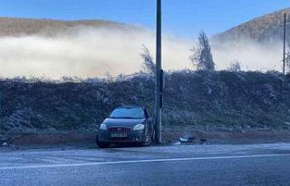 Otomobilin altında kalmaktan son anda kurtuldu
