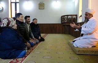 (Özel) Eşi Müslüman olunca gözyaşlarını tutamadı