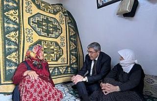 Özkeçeci gönüllere dokunuyor