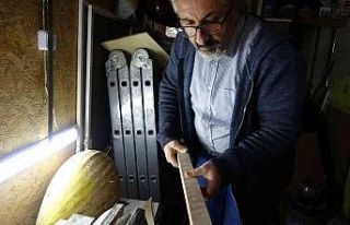 Pandemi döneminde başladı, evinin ardiyesini atölyeye...