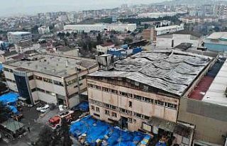 Pendik cam fabrikasındaki tahribat gün ağarınca...
